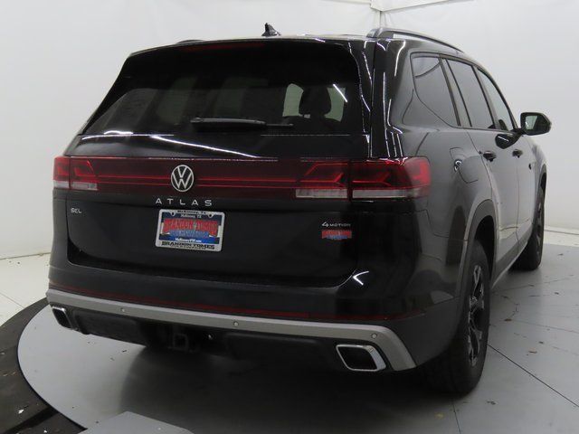 2024 Volkswagen Atlas 2.0T Peak Edition SEL