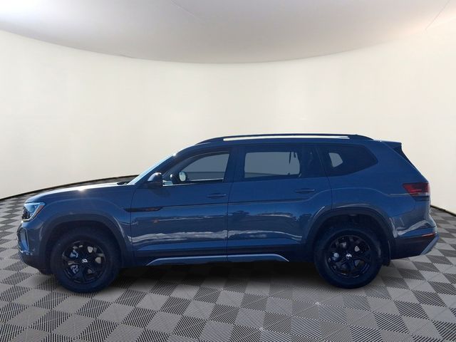 2024 Volkswagen Atlas 2.0T Peak Edition SEL