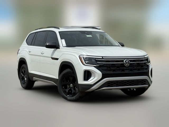 2024 Volkswagen Atlas 2.0T Peak Edition SEL