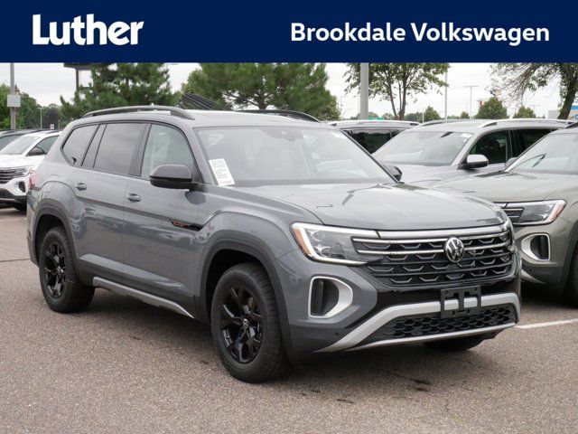 2024 Volkswagen Atlas 2.0T Peak Edition SEL