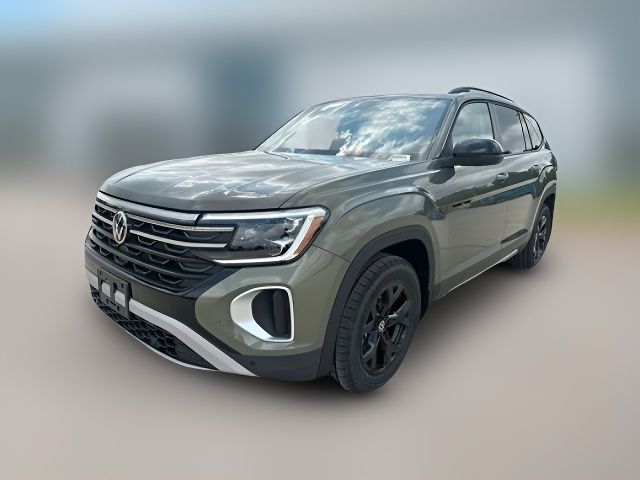 2024 Volkswagen Atlas 2.0T Peak Edition SEL