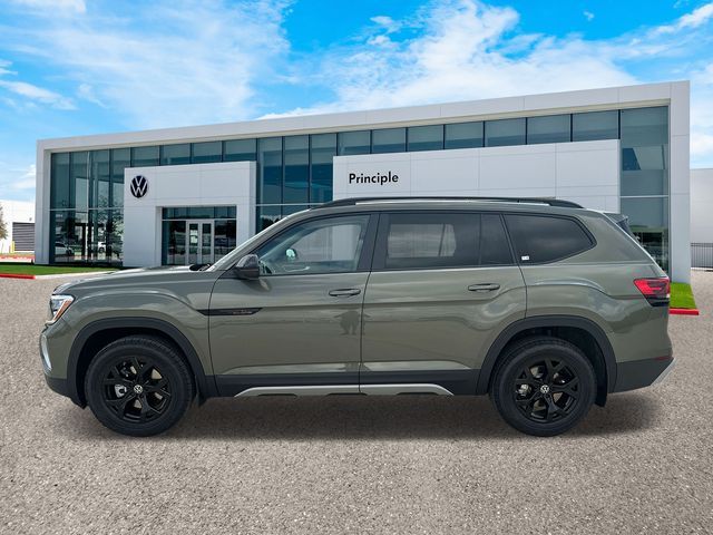 2024 Volkswagen Atlas 2.0T Peak Edition SEL