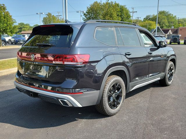 2024 Volkswagen Atlas 2.0T Peak Edition SEL