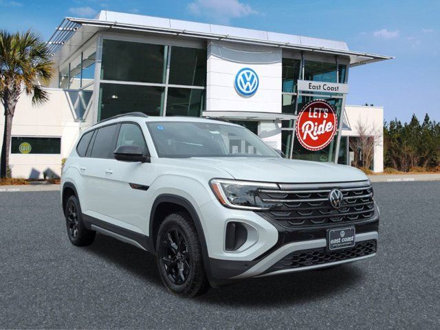 2024 Volkswagen Atlas 2.0T Peak Edition SEL