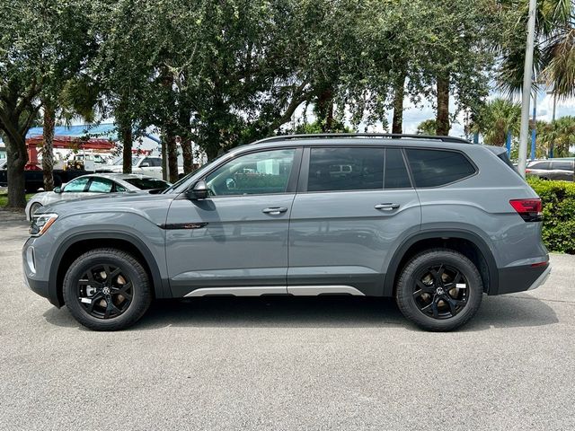 2024 Volkswagen Atlas 2.0T Peak Edition SEL