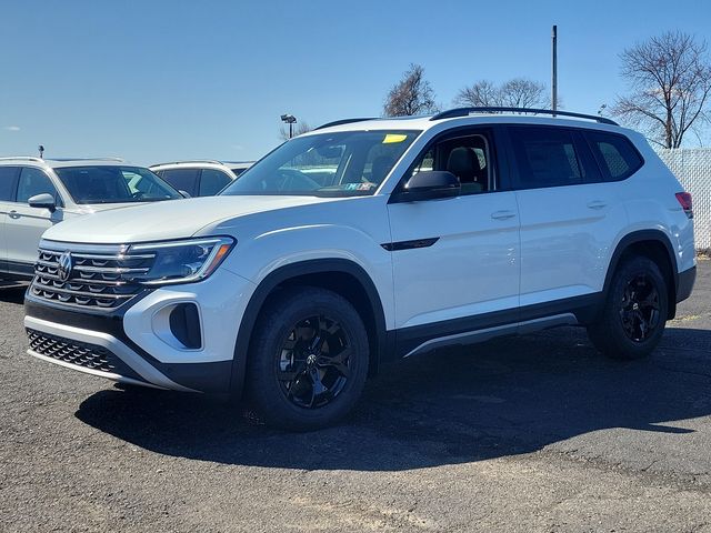 2024 Volkswagen Atlas 2.0T Peak Edition SEL