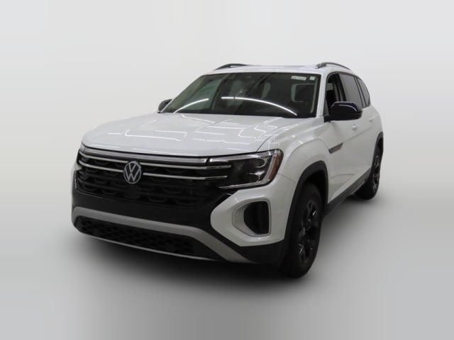 2024 Volkswagen Atlas 2.0T Peak Edition SEL