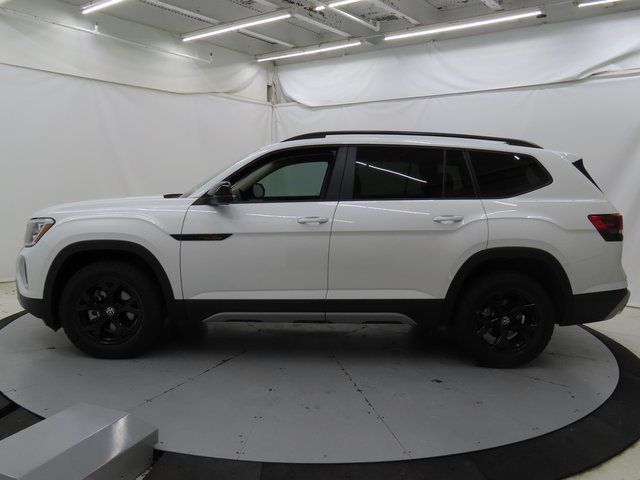 2024 Volkswagen Atlas 2.0T Peak Edition SEL