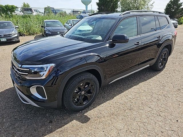 2024 Volkswagen Atlas 2.0T Peak Edition SEL