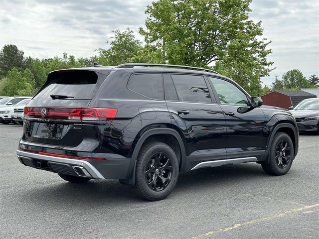 2024 Volkswagen Atlas 2.0T Peak Edition SEL