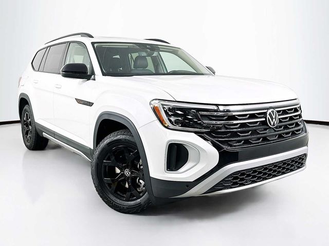 2024 Volkswagen Atlas 2.0T Peak Edition SEL