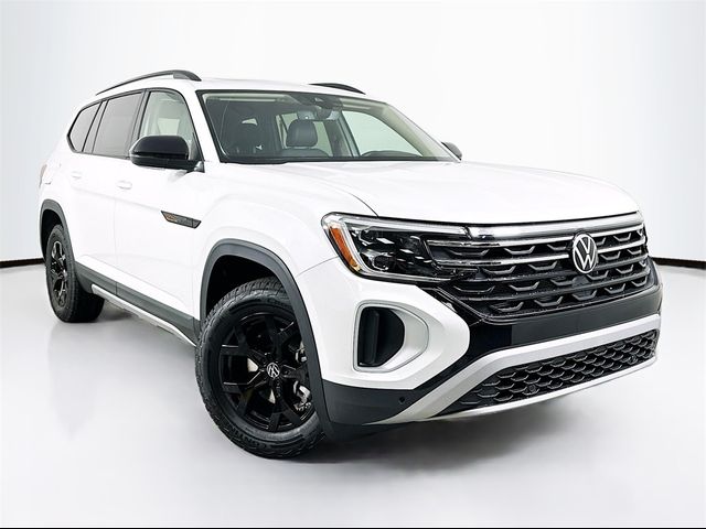 2024 Volkswagen Atlas 2.0T Peak Edition SEL