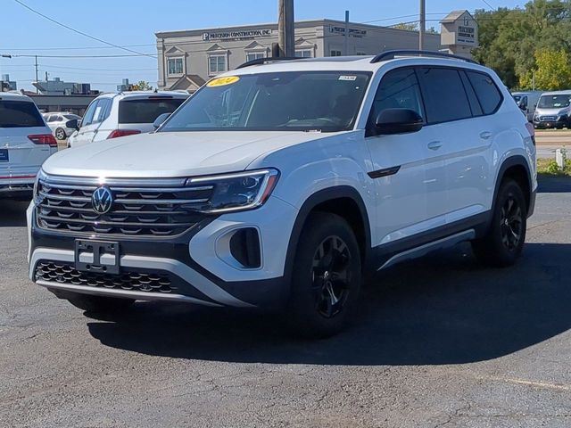 2024 Volkswagen Atlas 2.0T Peak Edition SEL