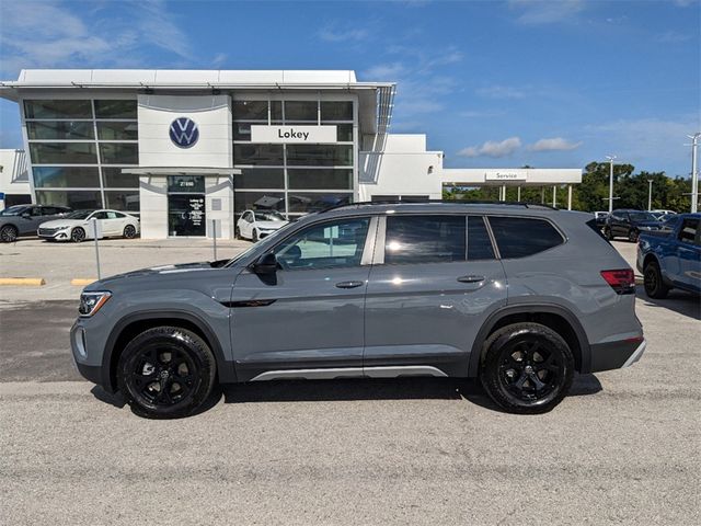 2024 Volkswagen Atlas 2.0T Peak Edition SEL