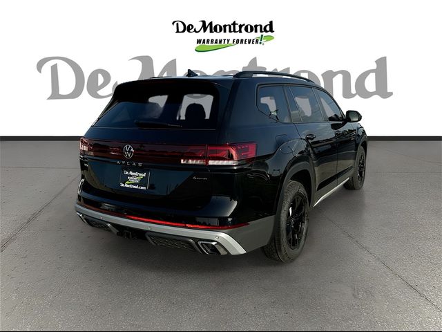 2024 Volkswagen Atlas 2.0T Peak Edition SEL