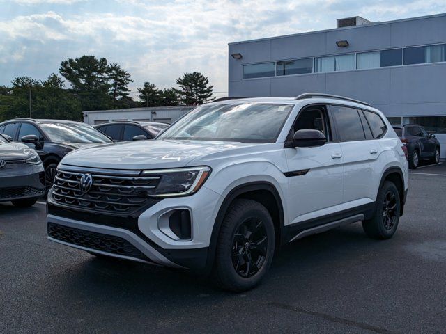 2024 Volkswagen Atlas 2.0T Peak Edition SEL