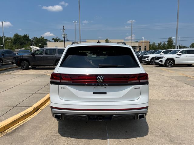 2024 Volkswagen Atlas 2.0T Peak Edition SEL