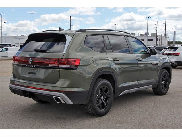 2024 Volkswagen Atlas 2.0T Peak Edition SEL