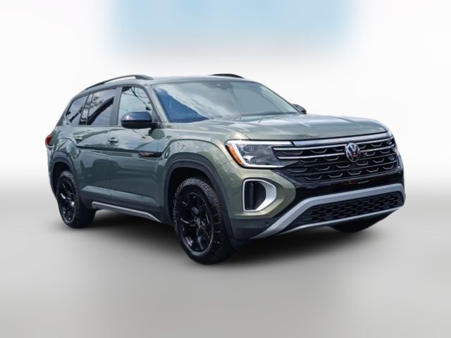 2024 Volkswagen Atlas 2.0T Peak Edition SEL