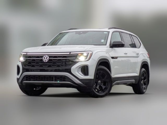 2024 Volkswagen Atlas 2.0T Peak Edition SEL