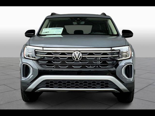 2024 Volkswagen Atlas 2.0T Peak Edition SEL