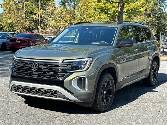 2024 Volkswagen Atlas 2.0T Peak Edition SEL