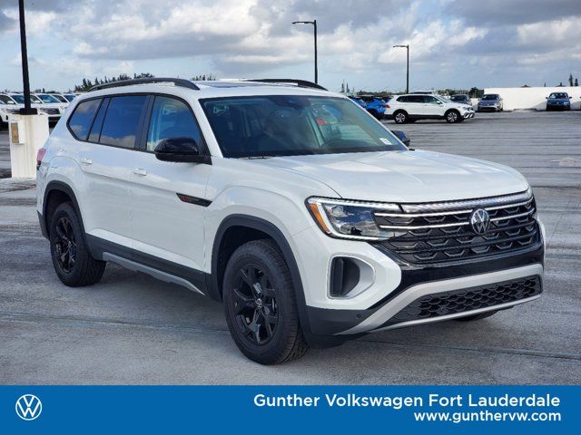 2024 Volkswagen Atlas 2.0T Peak Edition SEL