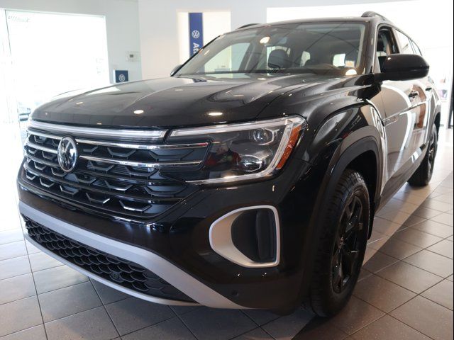 2024 Volkswagen Atlas 2.0T Peak Edition SEL