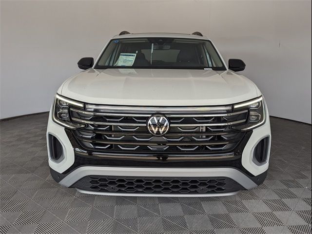 2024 Volkswagen Atlas 2.0T Peak Edition SEL