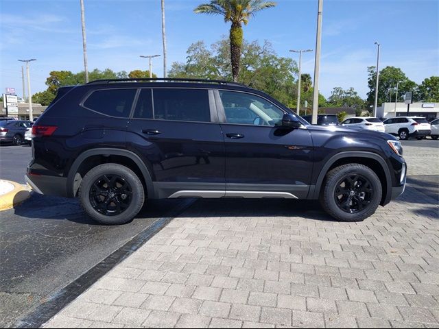 2024 Volkswagen Atlas 2.0T Peak Edition SEL