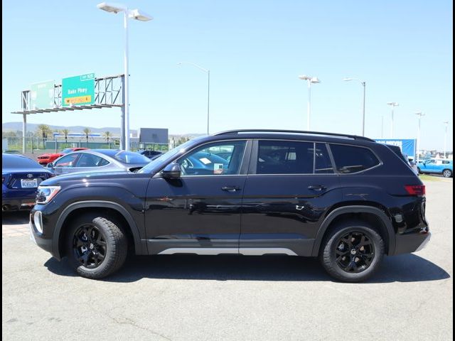 2024 Volkswagen Atlas 2.0T Peak Edition SEL