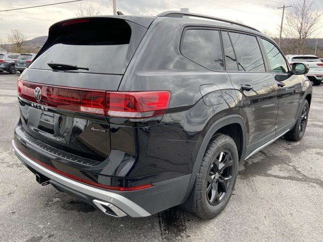 2024 Volkswagen Atlas 2.0T Peak Edition SEL