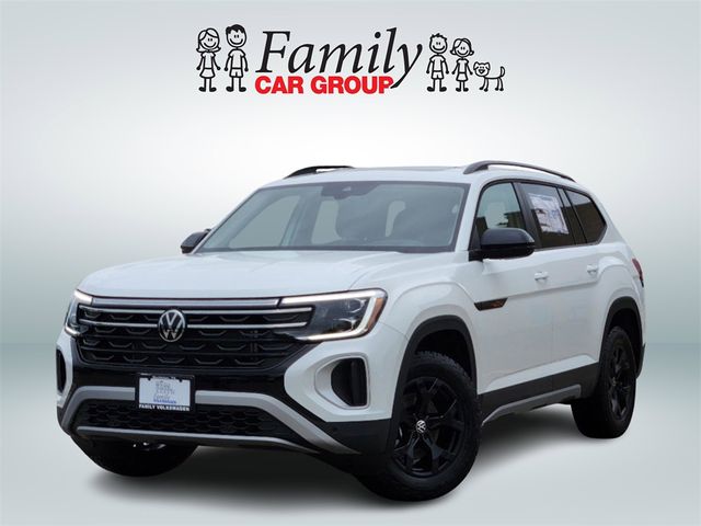 2024 Volkswagen Atlas 2.0T Peak Edition SEL