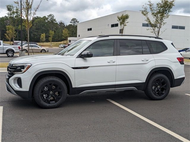 2024 Volkswagen Atlas 2.0T Peak Edition SEL