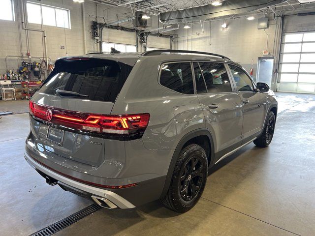 2024 Volkswagen Atlas 2.0T Peak Edition SEL