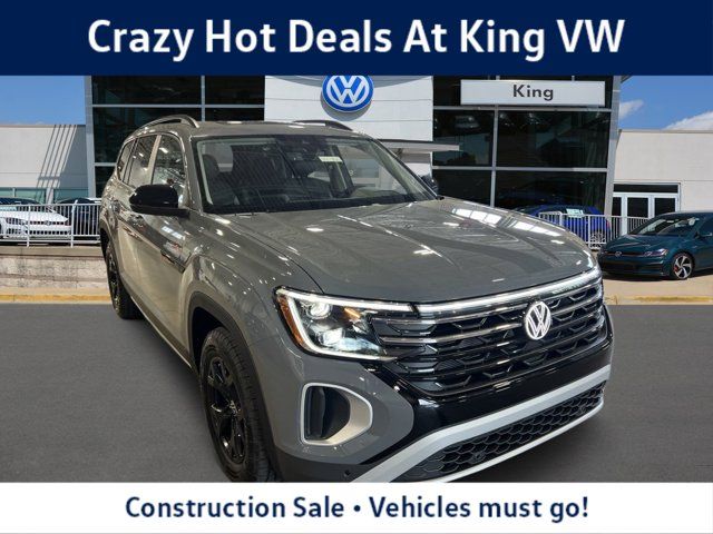 2024 Volkswagen Atlas 2.0T Peak Edition SEL