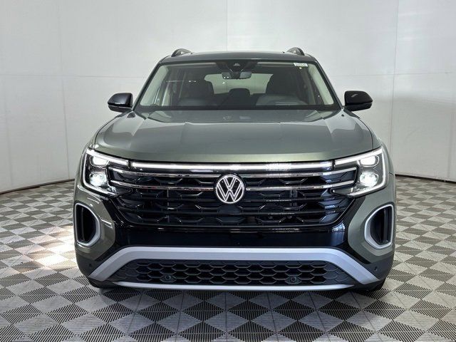 2024 Volkswagen Atlas 2.0T Peak Edition SEL