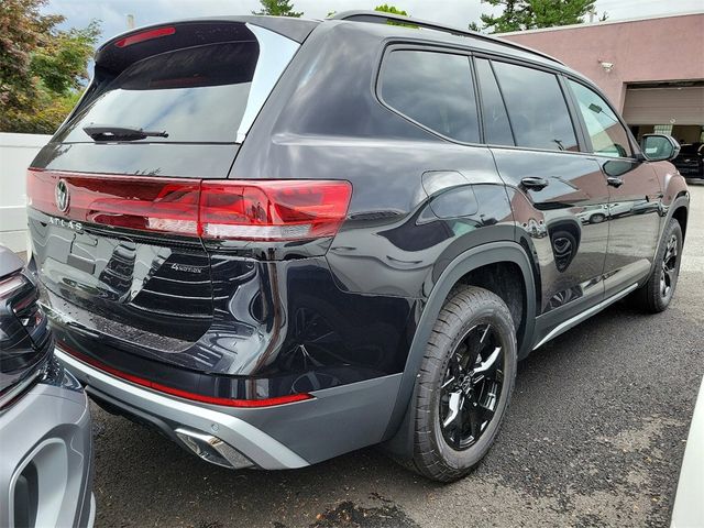 2024 Volkswagen Atlas 2.0T Peak Edition SEL