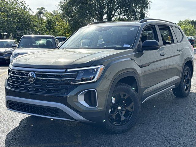 2024 Volkswagen Atlas 2.0T Peak Edition SEL