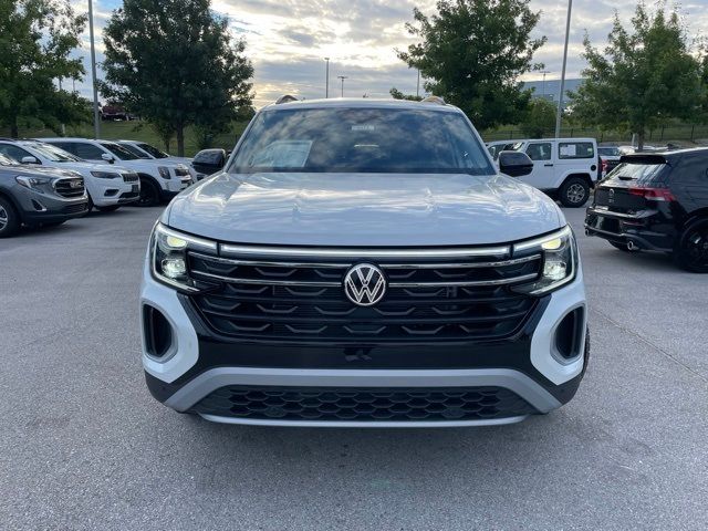 2024 Volkswagen Atlas 2.0T Peak Edition SEL