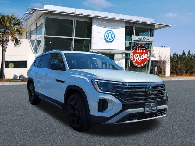 2024 Volkswagen Atlas 2.0T Peak Edition SEL