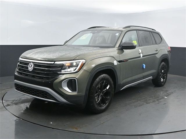 2024 Volkswagen Atlas 2.0T Peak Edition SEL