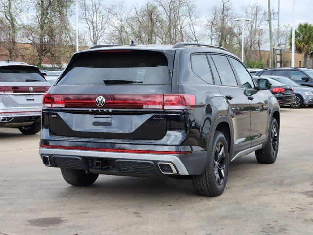 2024 Volkswagen Atlas 2.0T Peak Edition SEL