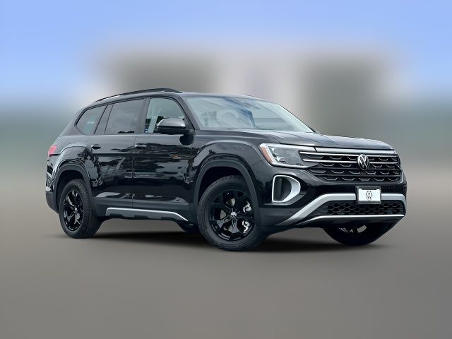 2024 Volkswagen Atlas 2.0T Peak Edition SEL