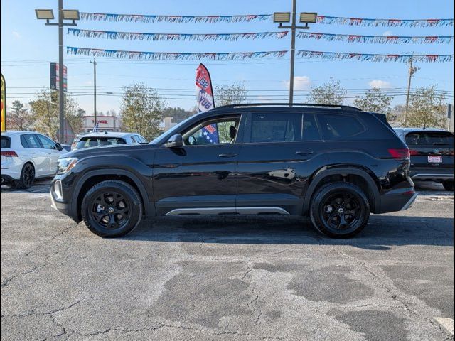 2024 Volkswagen Atlas 2.0T Peak Edition SEL