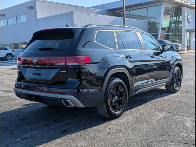 2024 Volkswagen Atlas 2.0T Peak Edition SEL