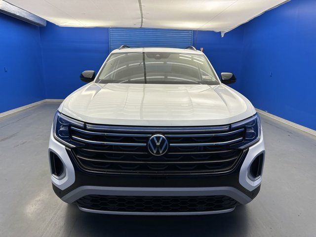 2024 Volkswagen Atlas 2.0T Peak Edition SEL