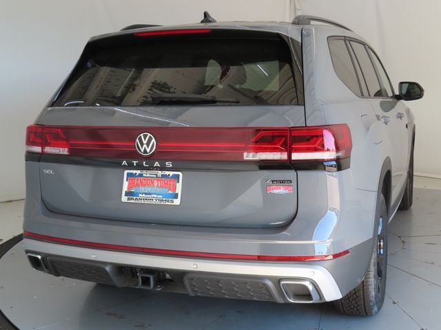 2024 Volkswagen Atlas 2.0T Peak Edition SEL