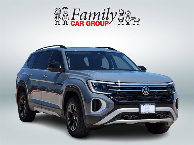 2024 Volkswagen Atlas 2.0T Peak Edition SEL