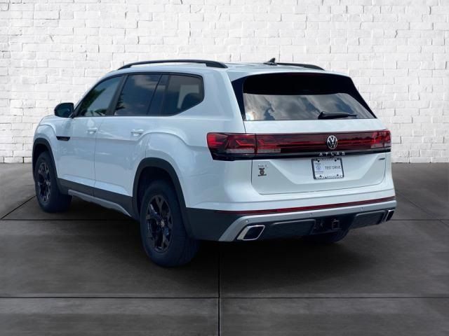 2024 Volkswagen Atlas 2.0T Peak Edition SEL